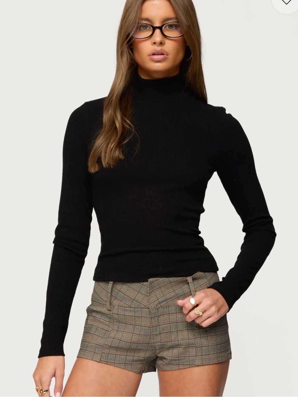 Edikted Saskia Fitted Ribbed Turtle Neck Top